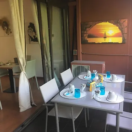 Oda ve Kahvaltı I Salici Basiglio